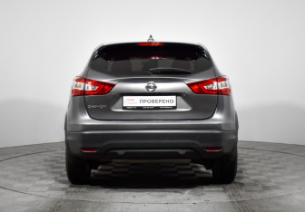 Подержанный автомобиль Nissan Qashqai 2018 года (6 фото)