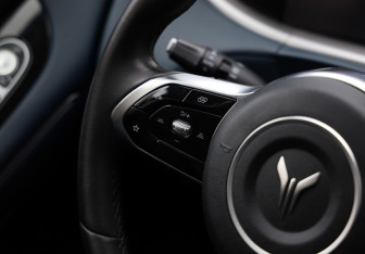 Подержанный автомобиль Voyah Free 2023 года (15 фото)