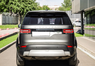 Подержанный автомобиль Land Rover Discovery 2019 года (7 фото)