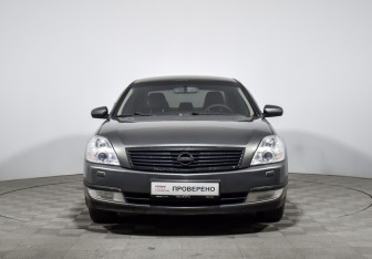 Подержанный автомобиль Nissan Teana 2006 года (2 фото)