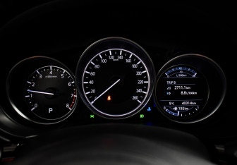 Подержанный автомобиль Mazda CX-5 2017 года (21 фото)