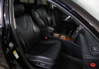 Подержанный автомобиль Toyota Camry Sedan 2011 года (22 фото)