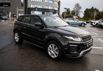 Подержанный автомобиль Land Rover Range Rover Evoque 2017 года (3 фото)