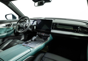 Подержанный автомобиль GAC GS8 2023 года (9 фото)