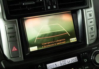 Подержанный автомобиль Toyota Land Cruiser Prado 2009 года (17 фото)