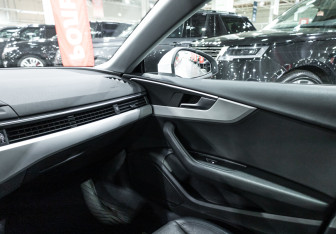Подержанный автомобиль Audi A5 Liftback 2019 года (22 фото)