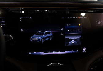 Подержанный автомобиль Exeed VX 2023 года (15 фото)