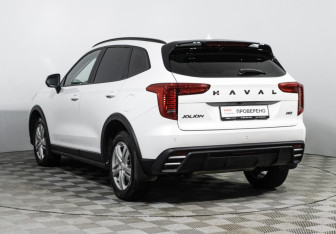 Подержанный автомобиль Haval Jolion 2024 года (7 фото)