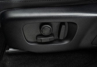 Подержанный автомобиль Land Rover Range Rover Sport 2020 года (15 фото)