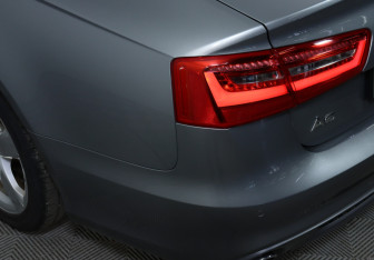 Подержанный автомобиль Audi A6 Sedan 2012 года (10 фото)