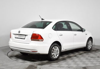 Подержанный автомобиль Volkswagen Polo Sedan 2019 года (5 фото)