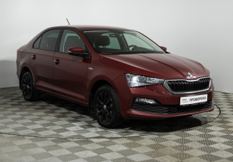 Подержанный автомобиль Skoda Rapid Liftback 2021 года (3 фото)