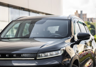 Подержанный автомобиль Exeed LX 2022 года (2 фото)