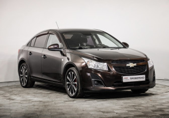 Подержанный автомобиль Chevrolet Cruze Sedan 2013 года (3 фото)