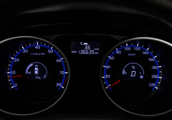 Подержанный автомобиль Hyundai ix35 2015 года (25 фото)