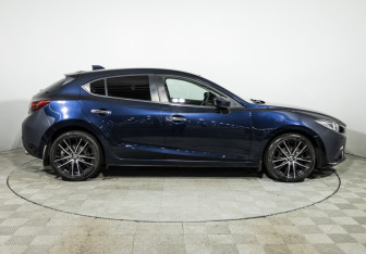 Подержанный автомобиль Mazda 3 Hatchback 2014 года (4 фото)