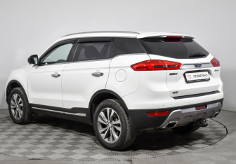 Подержанный автомобиль Geely Atlas 2020 года (7 фото)