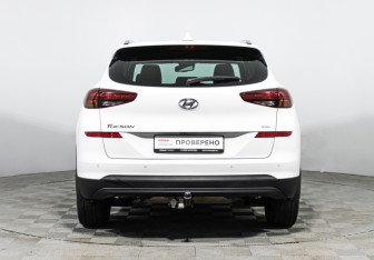 Подержанный автомобиль Hyundai Tucson 2020 года (6 фото)