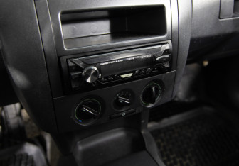 Подержанный автомобиль Skoda Fabia Hatchback 2004 года (11 фото)
