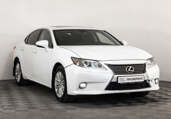 Подержанный автомобиль Lexus ES 2013 года (3 фото)
