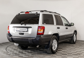 Подержанный автомобиль Jeep Grand Cherokee 2004 года (5 фото)