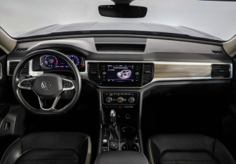 Подержанный автомобиль Volkswagen Teramont 2021 года (10 фото)