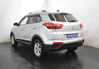 Подержанный автомобиль Hyundai Creta 2016 года (7 фото)