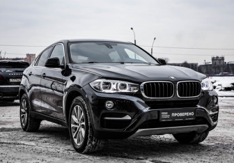 Подержанный автомобиль BMW X6 2017 года (5 фото)