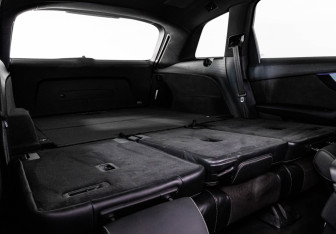 Подержанный автомобиль Audi Q7 2016 года (25 фото)