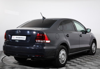 Подержанный автомобиль Volkswagen Polo Sedan 2017 года (5 фото)