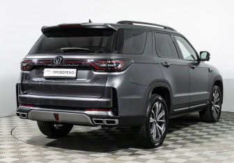 Подержанный автомобиль Changan CS95 2024 года (5 фото)