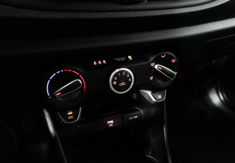 Подержанный автомобиль Kia Picanto 2021 года (21 фото)