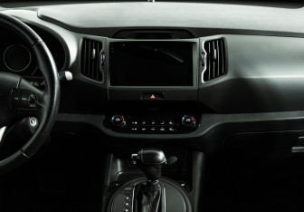 Подержанный автомобиль Kia Sportage 2012 года (14 фото)