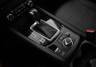 Подержанный автомобиль Mazda CX-5 2018 года (12 фото)