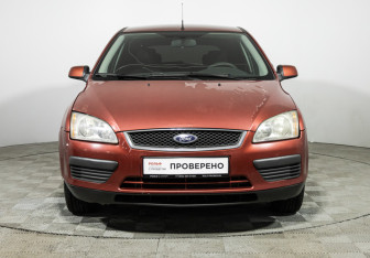 Подержанный автомобиль Ford Focus Hatchback 2007 года (2 фото)