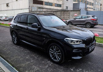 Подержанный автомобиль BMW X3 2021 года (3 фото)