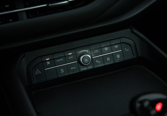 Подержанный автомобиль Haval F7 2019 года (14 фото)