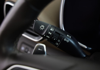 Подержанный автомобиль Hyundai Santa Fe 2022 года (22 фото)