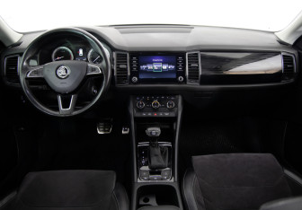 Подержанный автомобиль Skoda Kodiaq 2017 года (10 фото)