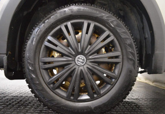 Подержанный автомобиль Renault Sandero 2015 года (9 фото)