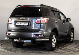 Подержанный автомобиль Chevrolet TrailBlazer 2014 года (5 фото)