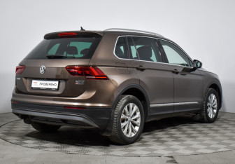Подержанный автомобиль Volkswagen Tiguan 2016 года (5 фото)