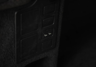 Подержанный автомобиль Land Rover Discovery 2018 года (39 фото)