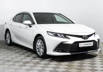Подержанный автомобиль Toyota Camry Sedan 2022 года (3 фото)