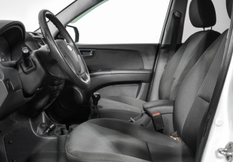 Подержанный автомобиль Kia Sportage 2008 года (12 фото)