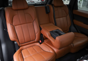 Подержанный автомобиль Land Rover Range Rover Sport 2013 года (31 фото)