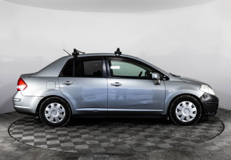 Подержанный автомобиль Nissan Tiida Sedan 2008 года (4 фото)