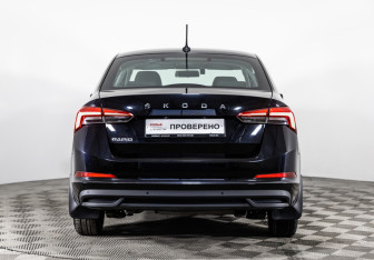 Подержанный автомобиль Skoda Rapid Liftback 2020 года (6 фото)