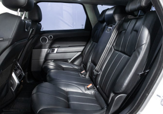 Подержанный автомобиль Land Rover Range Rover Sport 2017 года (10 фото)