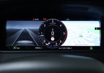 Подержанный автомобиль Land Rover Range Rover Velar 2018 года (18 фото)